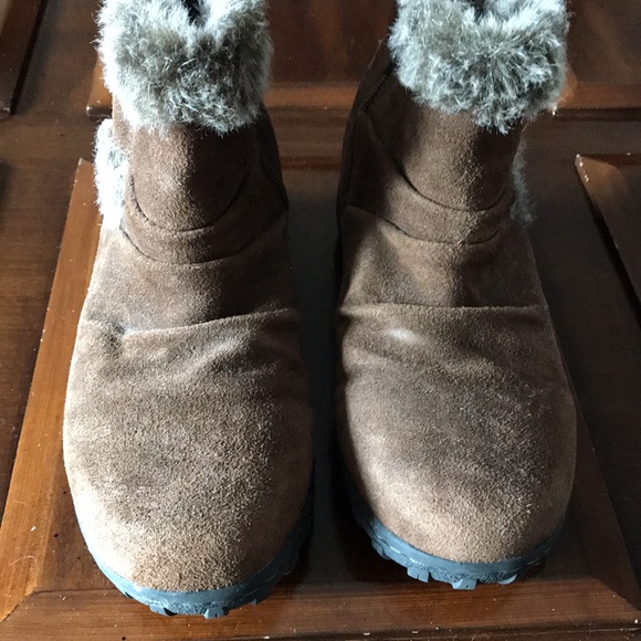 Women’s size 7M khombu Lindsey brown leather/faux fur zip up ankle boots - Picture 6 of 7